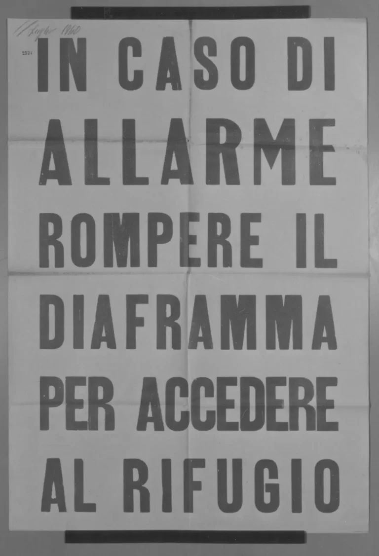 cartello_allarme_rifugio_storico_torino_seconda_guerra_mondiale